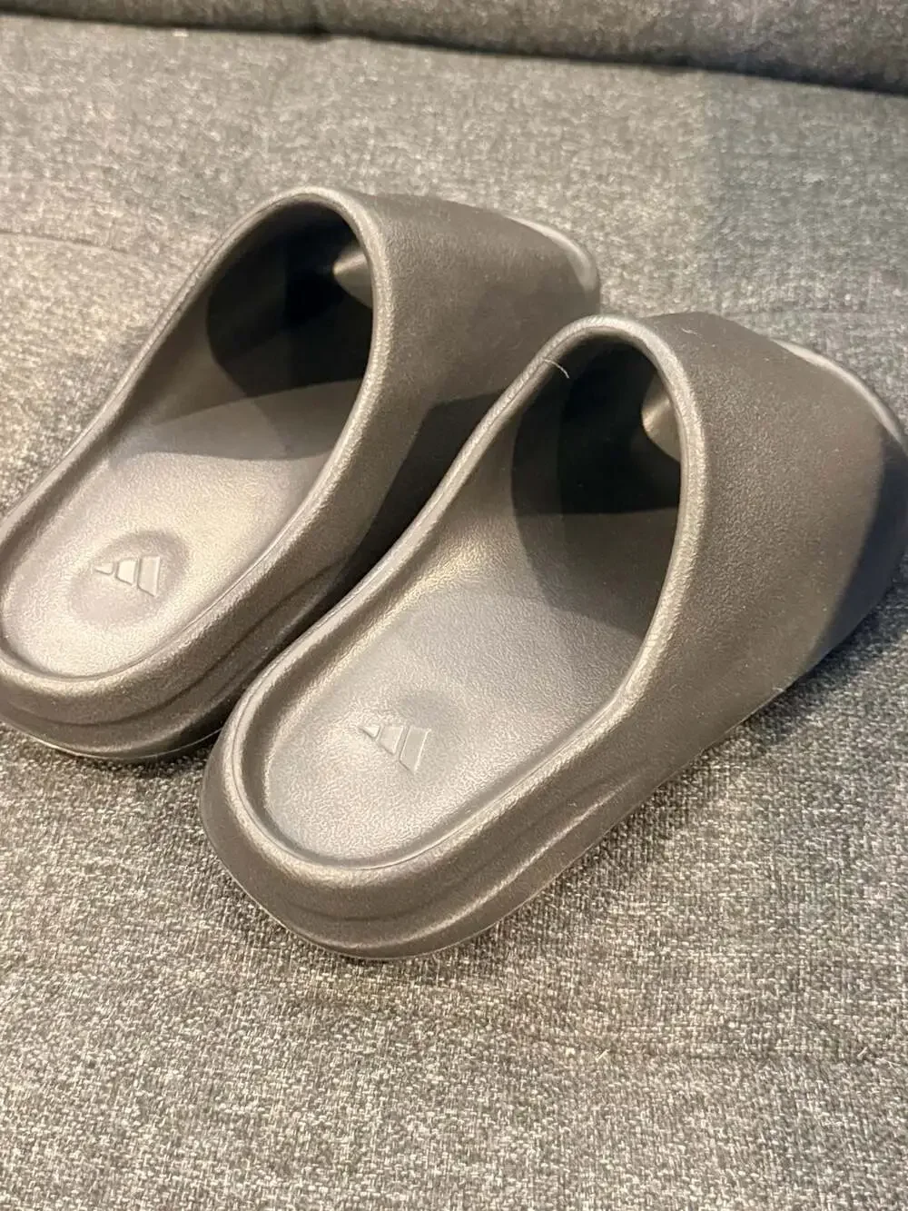 Adidas Yeezy Slide ‘slate grey' Foam Sandals - 9M, no box.